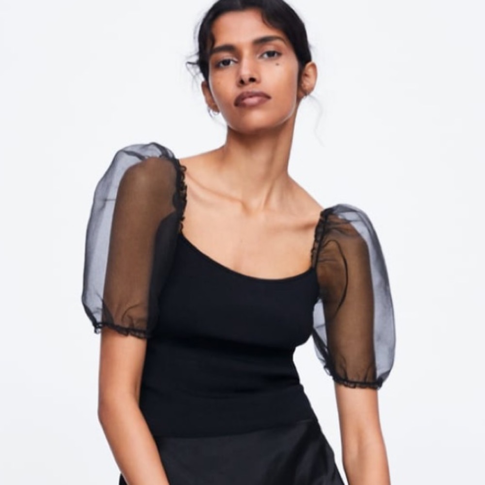 Zara Puffed Sleeve Top